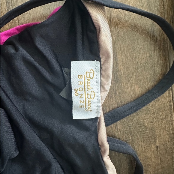 Beach bunny bikini - Picture 3 of 7